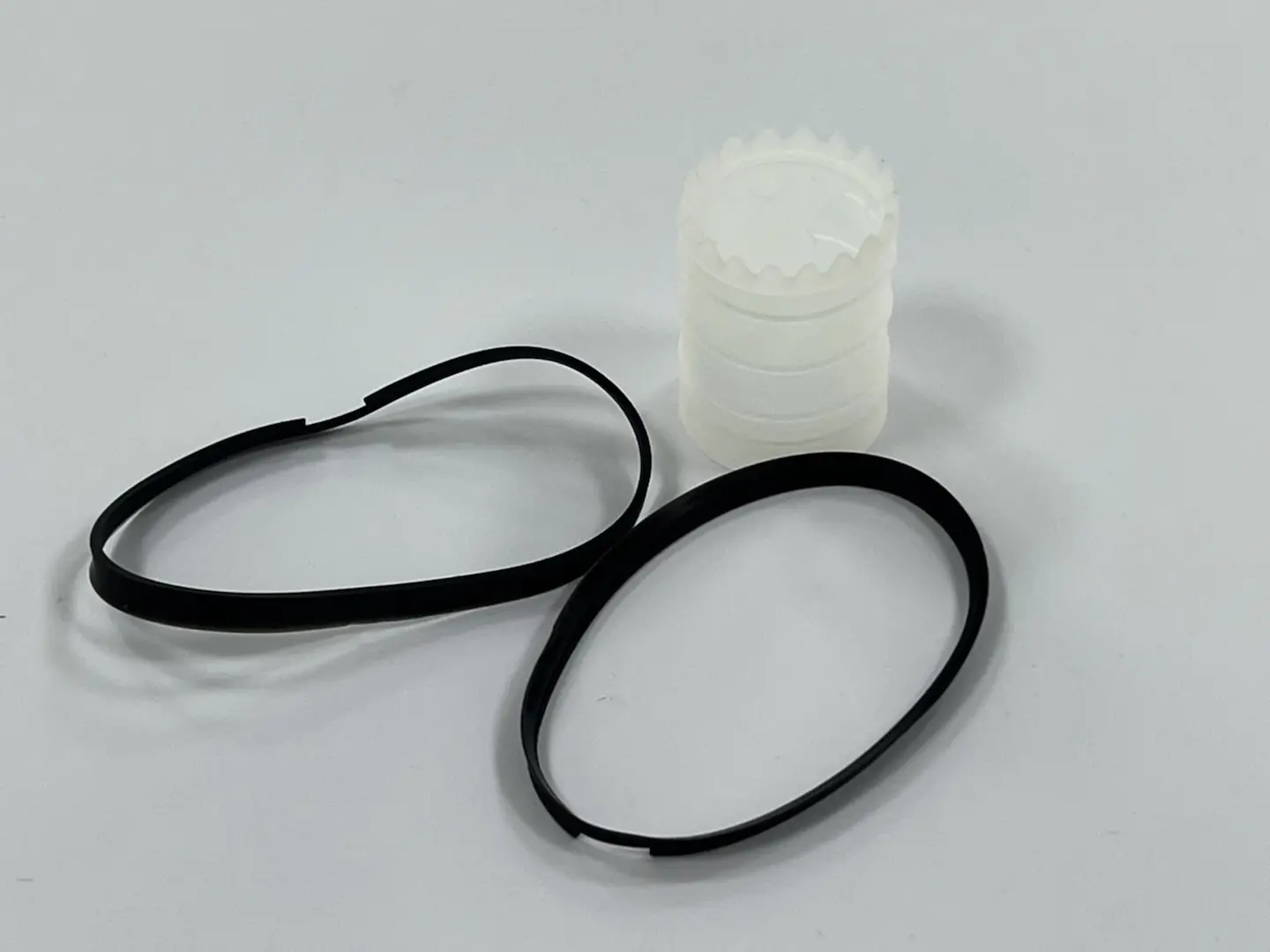 Custom rubber sealing rings and silicone gear parts, industrial molded rubber and silicone components