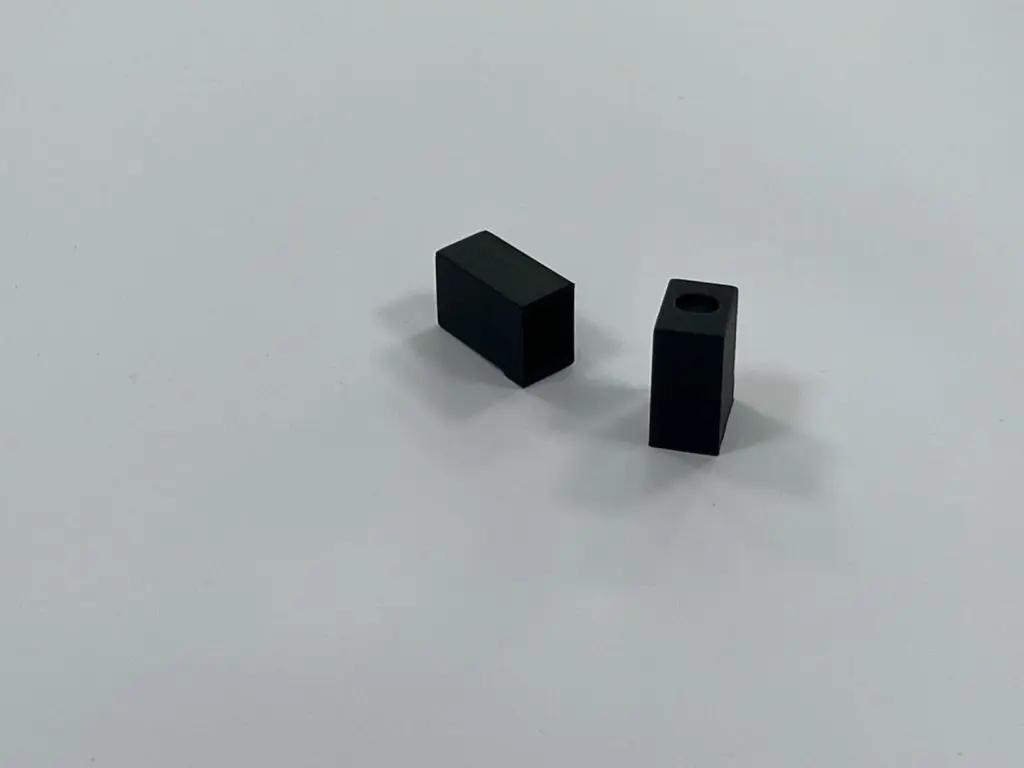 Custom molded black silicone rubber protective caps, rectangular hollow rubber sleeves for industrial connectors