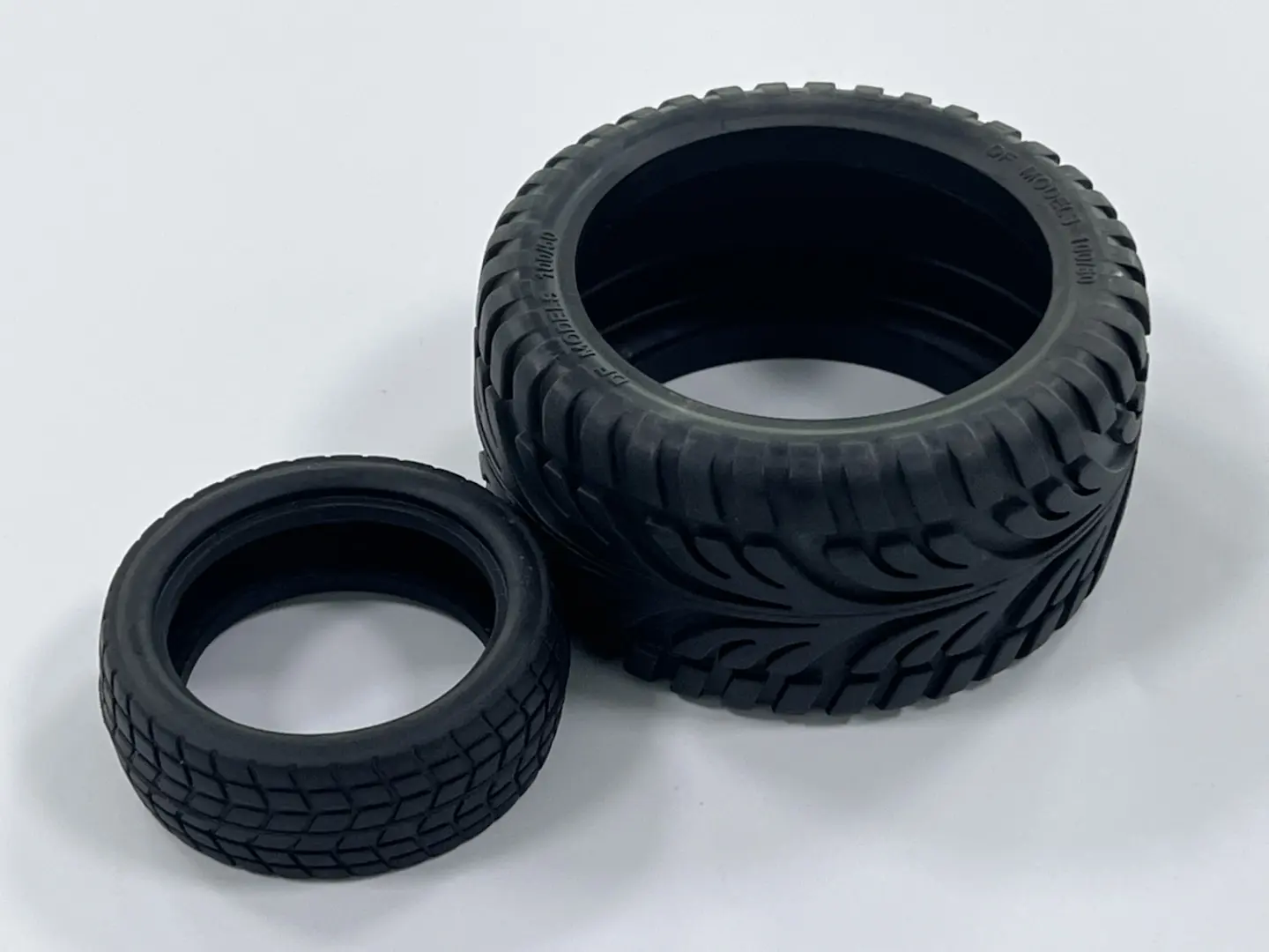 Custom molded rubber tires for RC model cars, high-traction rubber wheel parts for hobby vehicles
